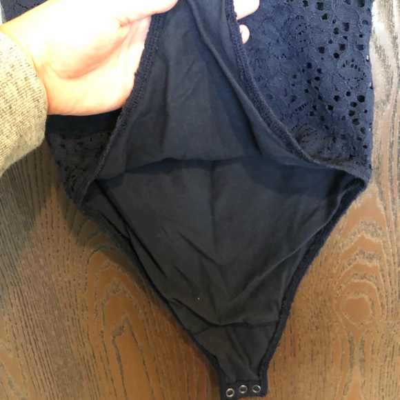 Hollister Navy Blue Lace Off Shoulder Bodysuit - Picture 6 of 11